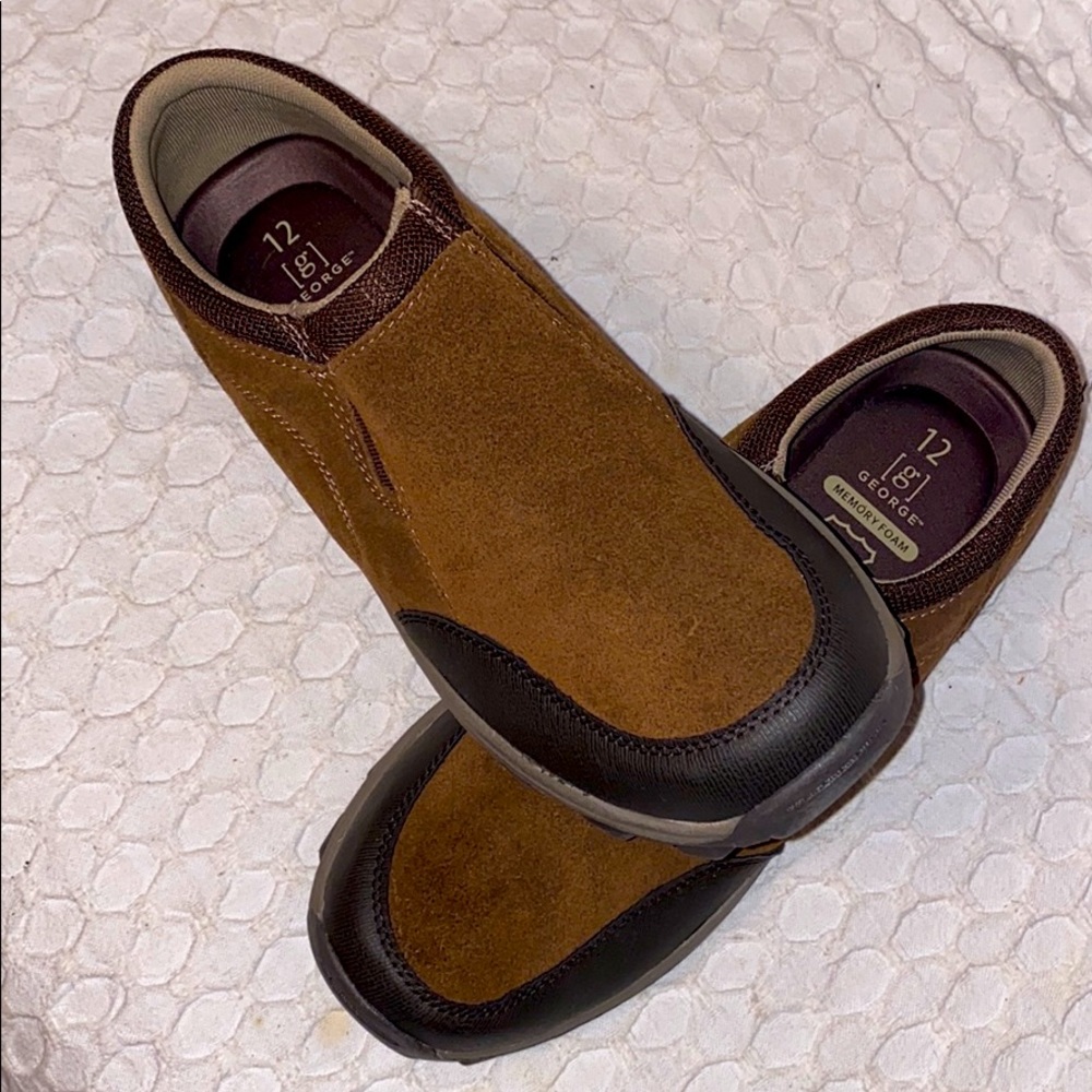 Men’s leather loafers size 12